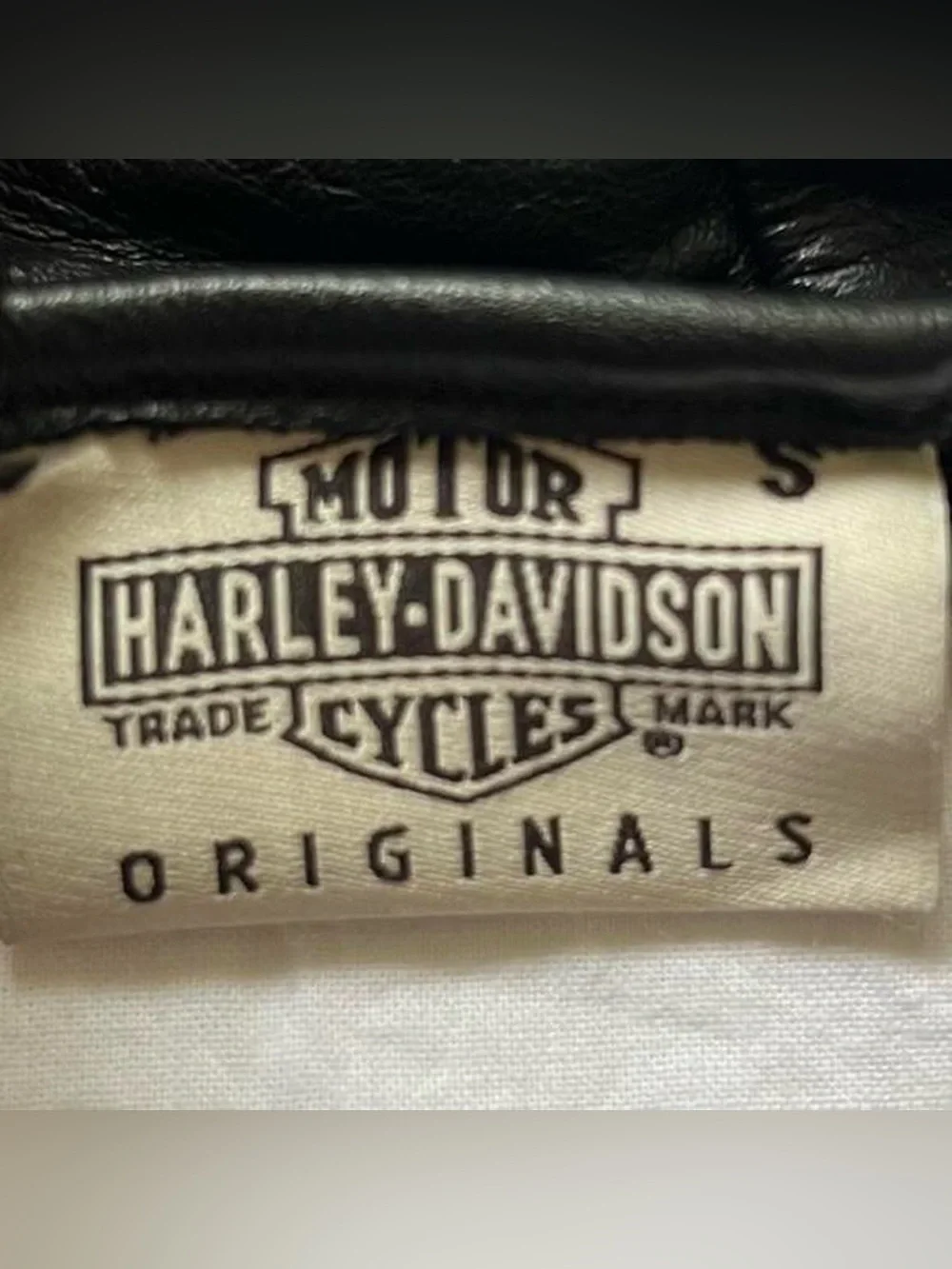 NWT Harley-Davidson 100% Genuine Leather Women’s Black Riding Gloves. Size S.